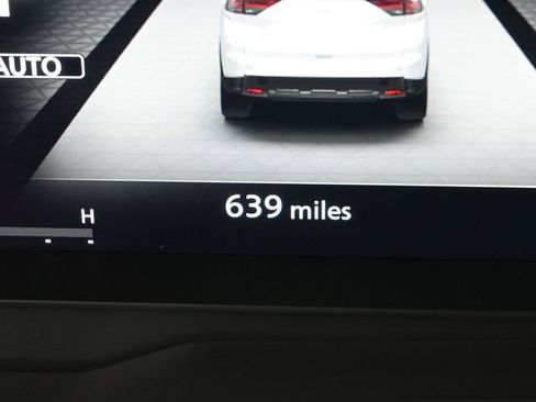 Used 2024 Nissan Rogue SL w/ SL Premium Package image 16