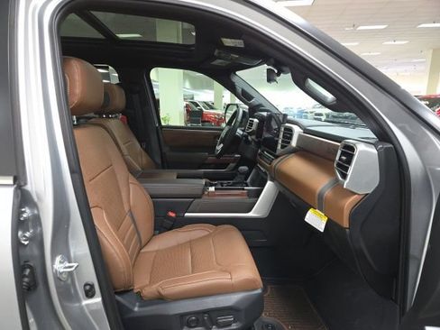 New 2025 Toyota Tundra Platinum AWD/4WD image 8