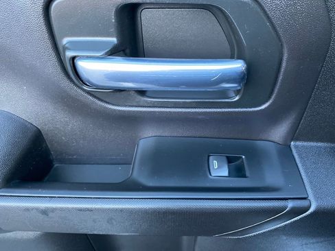 Used 2023 Chevrolet Silverado 2500 LT AWD/4WD image 17