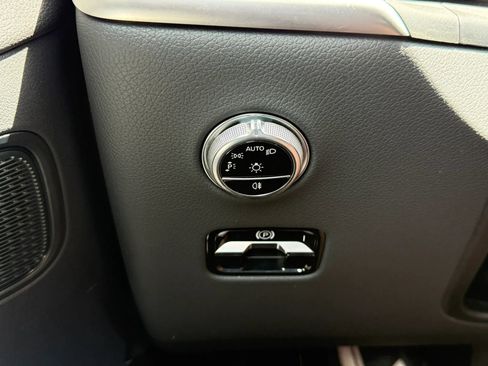Used 2023 Mercedes-Benz GLC 300 4MATIC image 29