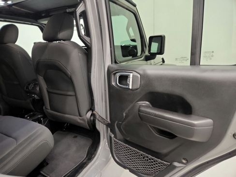 Used 2021 Jeep Wrangler Unlimited Sport AWD/4WD image 27