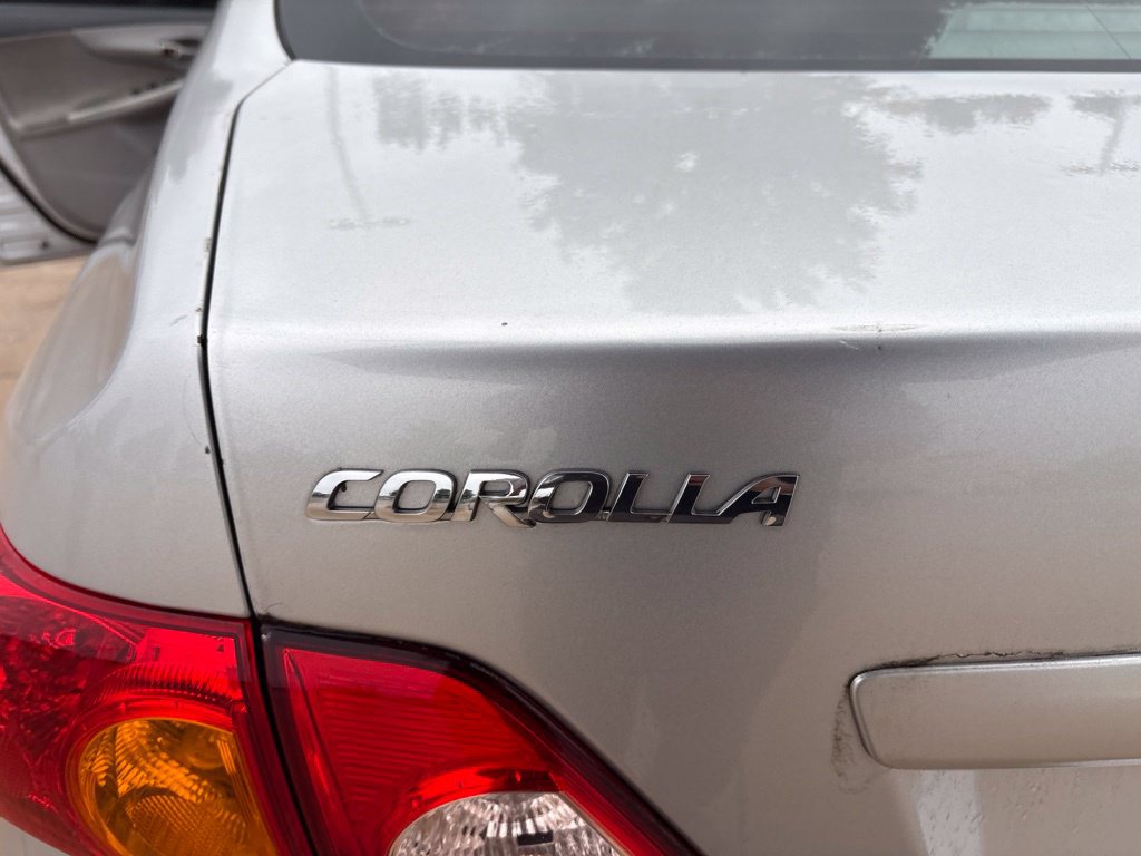 Used 2010 Toyota Corolla LE FWD image 19