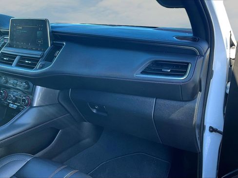 Used 2024 Chevrolet Suburban RST w/ Luxury Package image 18