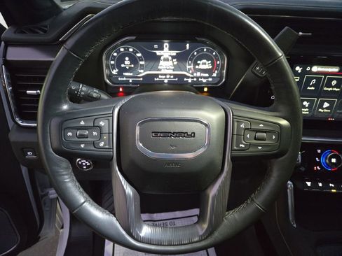 Used 2024 GMC Sierra 3500 Denali Ultimate image 12