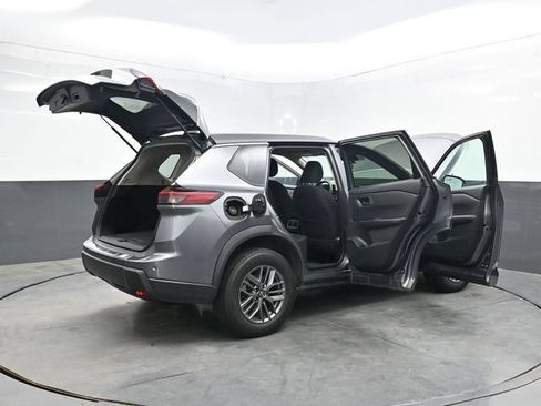 Used 2024 Nissan Rogue S AWD/4WD image 50