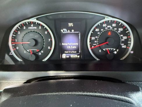 Used 2017 Toyota Camry SE FWD image 26