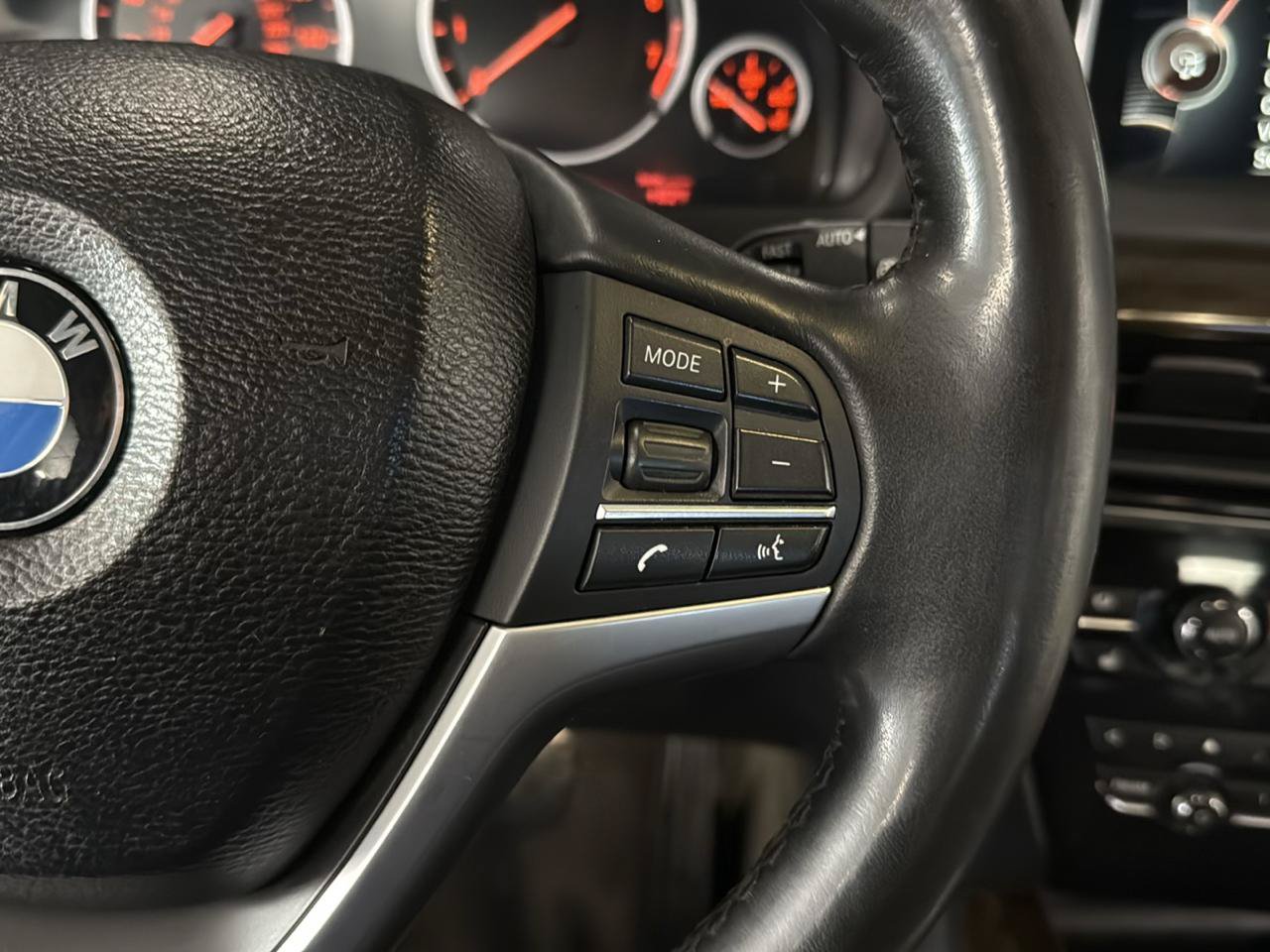 Used 2015 BMW X5 xDrive50i AWD/4WD image 13