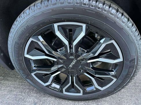 New 2025 GMC Sierra EV Denali image 12