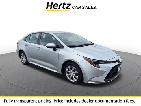 Used 2025 Toyota Corolla LE FWD image 1