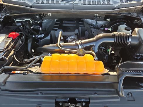 Used 2016 Ford F150 XLT w/ Equipment Group 302A Luxury RWD image 13