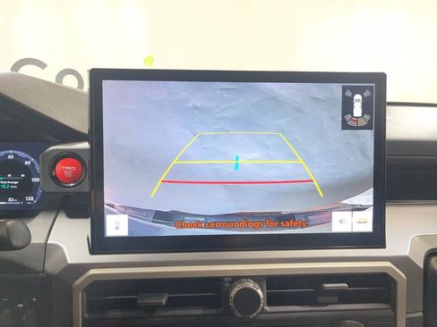 Used 2024 Toyota Tacoma TRD Sport w/ TRD Sport Upgrade Package image 26