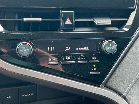Certified 2021 Toyota Camry SE w/ Convenience Package FWD image 26