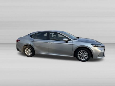 Used 2025 Toyota Camry LE FWD image 24