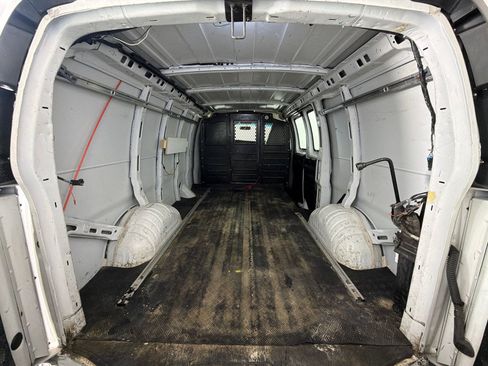 Used 2020 Chevrolet Express 2500 w/ Driver Convenience Package RWD image 16