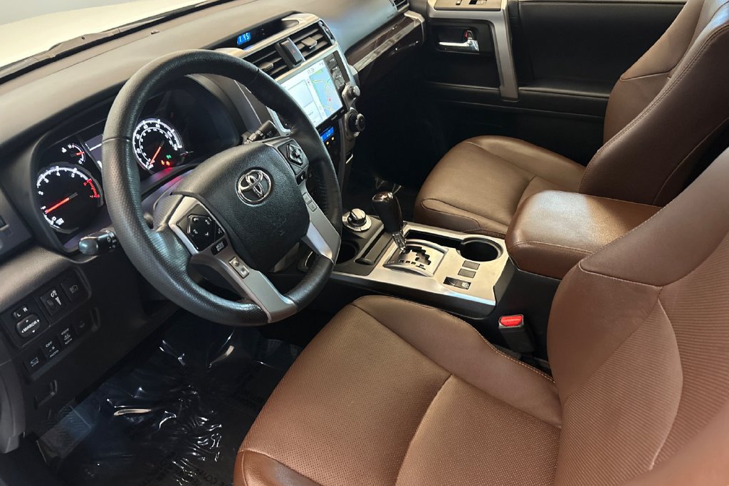 Used 2023 Toyota 4Runner Limited AWD/4WD image 10