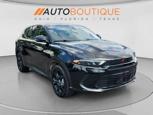 Used 2024 Dodge Hornet R/T Plus w/ R/T Blacktop Package AWD/4WD image 8