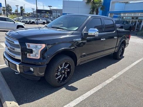 Used 2015 Ford F150 Platinum w/ Equipment Group 701A Luxury AWD/4WD image 2