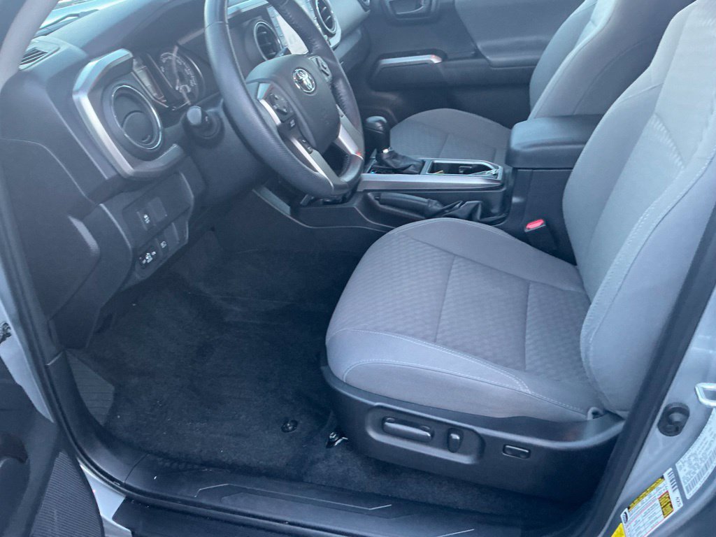 Certified 2023 Toyota Tacoma SR5 AWD/4WD image 22