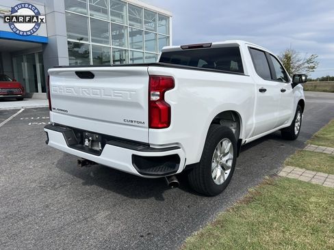 Used 2020 Chevrolet Silverado 1500 Custom w/ Custom Value Package image 4