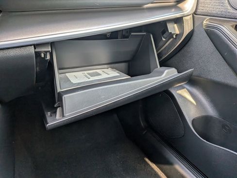 Used 2021 Nissan Rogue SV image 19