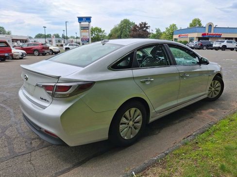 Used 2016 Hyundai Sonata SE FWD image 5