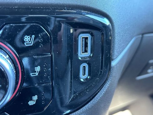 Used 2023 GMC Sierra 1500 SLT w/ SLT Premium Plus Package image 14