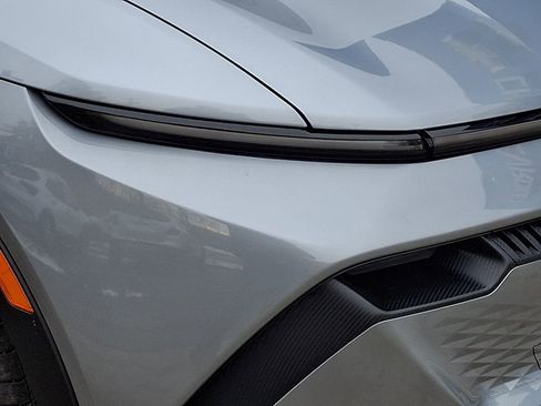 New 2026 Chevrolet Equinox EV LT AWD/4WD image 9