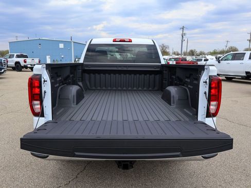New 2026 GMC Sierra 1500 Pro image 5