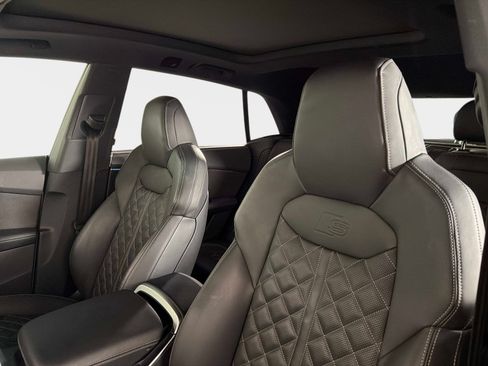 Used 2024 Audi SQ8 Prestige w/ Prestige Package AWD/4WD image 39