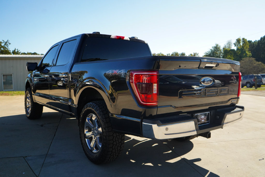 Used 2021 Ford F150 XLT w/ Equipment Group 302A High AWD/4WD image 4