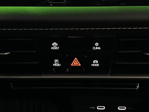 New 2026 Volkswagen Atlas Cross Sport SEL Premium R-Line image 27