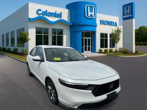 Used 2024 Honda Accord EX image 9