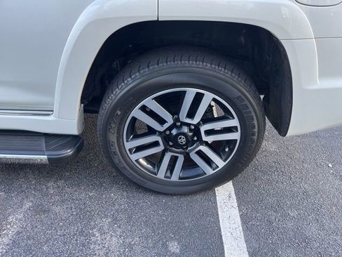 Used 2023 Toyota 4Runner Limited AWD/4WD image 35