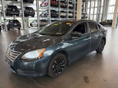 Used 2015 Nissan Sentra SV w/ Navigation Package image 3