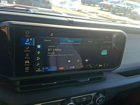 Used 2024 Jeep Wrangler Willys image 17