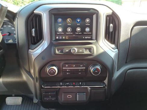 Used 2020 Chevrolet Silverado 1500 Custom Trail Boss w/ Custom Convenience Package AWD/4WD image 24