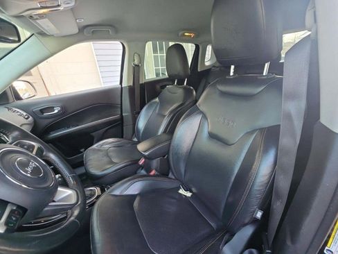 Used 2018 Jeep Compass Limited w/ Navigation Group image 3