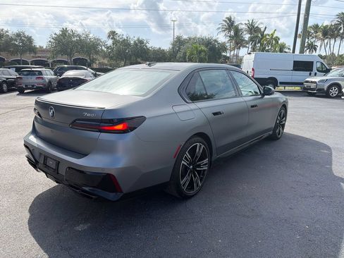 Used 2023 BMW 760i xDrive w/ Executive Package AWD/4WD image 5