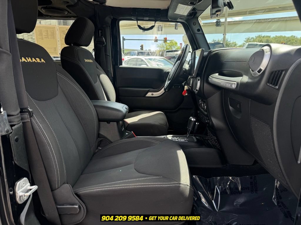 Used 2013 Jeep Wrangler Sahara w/ Connectivity Group AWD/4WD image 29