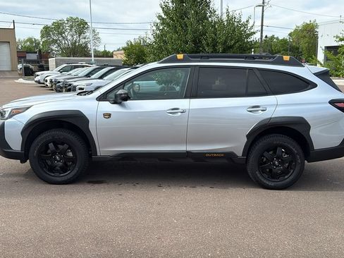 Certified 2022 Subaru Outback Wilderness AWD/4WD image 8