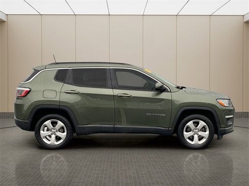 Used 2021 Jeep Compass Latitude image 6