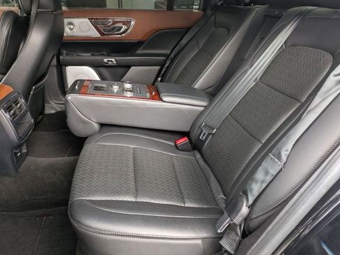 Used 2019 Lincoln Continental Black Label w/ Rear Seat Package AWD/4WD image 28