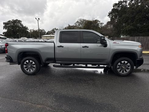 Used 2025 Chevrolet Silverado 2500 Custom w/ Custom Value Package AWD/4WD image 6