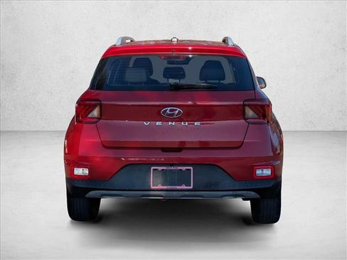 Certified 2023 Hyundai Venue Limited image 6
