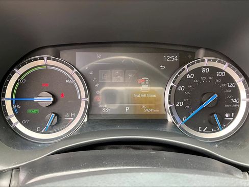 Used 2022 Toyota Highlander Bronze Edition FWD image 26