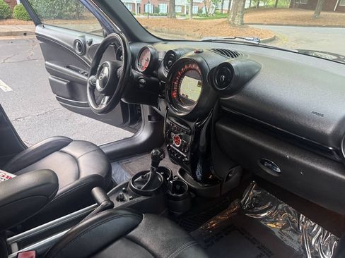 Used 2016 MINI Cooper Countryman S w/ Navigation Package FWD image 20