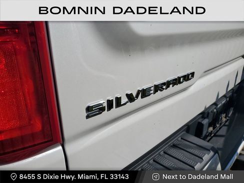 Used 2023 Chevrolet Silverado 1500 High Country w/ High Country Premium Package image 7