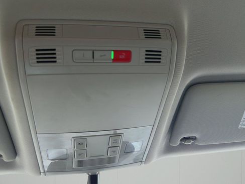 Used 2023 Volkswagen Taos S FWD image 9