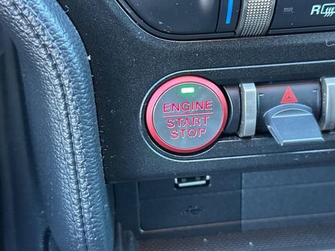 Used 2021 Ford Mustang Shelby GT500 w/ Technology Package image 24