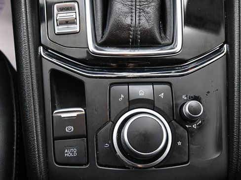 Used 2021 MAZDA CX-5 Touring image 27